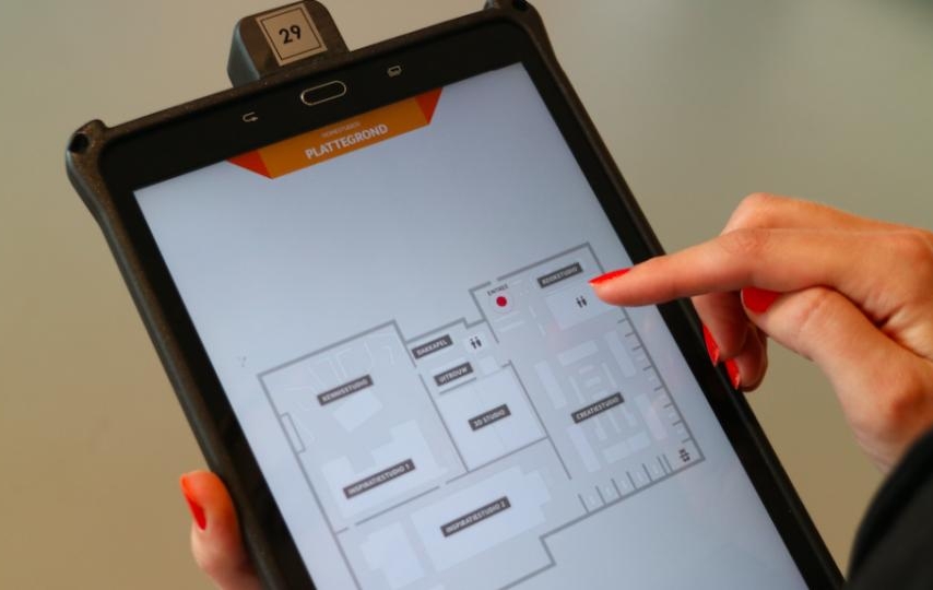 locatify_BAM_SEWIO_UWB_RTLS